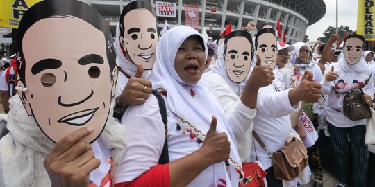 Massa Pendukung Jokowi-Ma'ruf Amin Mulai Padati GBK