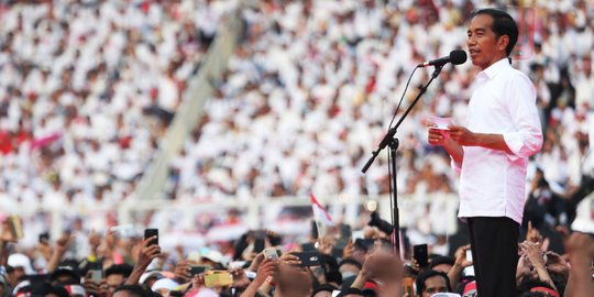 Orasi Jokowi di Depan Ribuan Pendukungnya