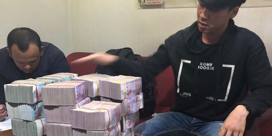 Kepada Polisi, Pembawa Rp 90 Miliar Duit Asing Ngaku Pegawai Money Changer
