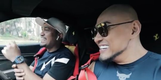 Deddy Corbuzier Terkejut Dengar Alasan Sahroni Gemar Koleksi Mobil Mewah Miliaran