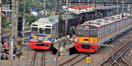 Pengguna KRL Meningkat, Jalur Kereta Layang DKI Rp 15 T Mulai Dibangun 2020