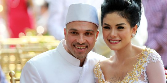 Jalani Pernikahan Super Singkat, 5 Artis Indonesia ini 