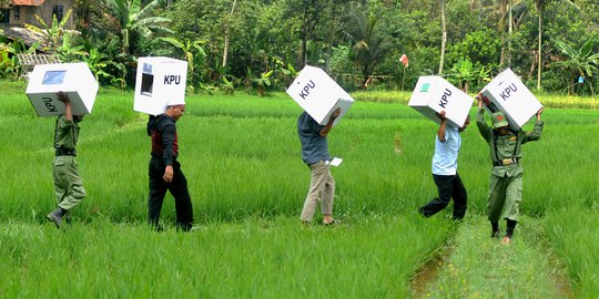 Bawaslu: 1.703 TPS Belum Terima Logistik, 6.474 TPS Kotak Suara Tak Tersegel