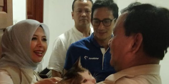 Lihat Sandiaga Sakit, Prabowo Bilang 'You Stay, Saya Deklarasi ke Depan'