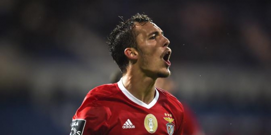 Terpikat Bek Kiri Benfica, Real Madrid Harus Bayar Rp 1 Triliun