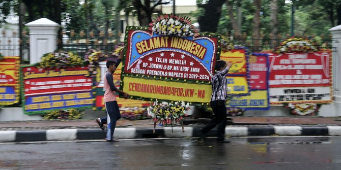 Istana Izinkan Warga Kirim Karangan  Bunga  untuk Jokowi  Ma 