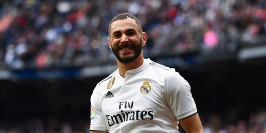 Bikin Hattrick, Benzema Banjir Pujian