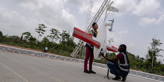 Ghana Distribusikan Obat-obatan dengan Drone