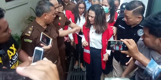 Alamat di BAP Fiktif, Kejati Minta Bantuan Polisi Buru Pria Penyewa Vanessa Angel