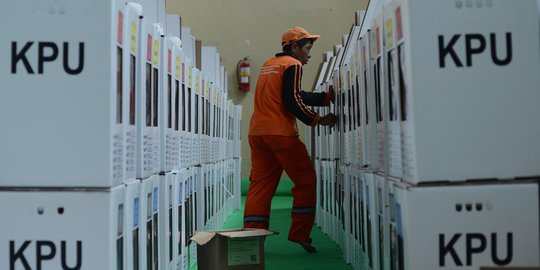 Tanggapan KPU Bekasi Soal Viral Video Pemindahan Kotak Suara ke Gudang