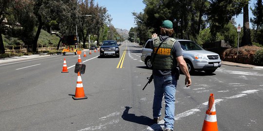 Donald Trump Kutuk Insiden Penembakan Sinagog di California