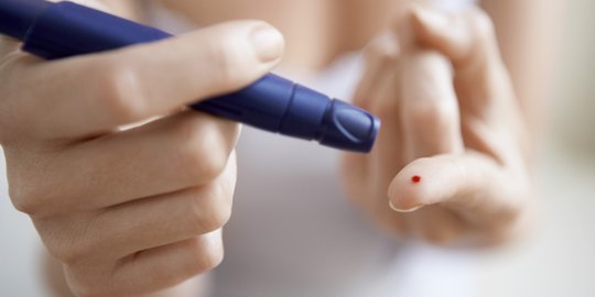 Bagi Penderita Diabetes, Waspadai Gula Darah Rendah Selama Bulan Ramadan