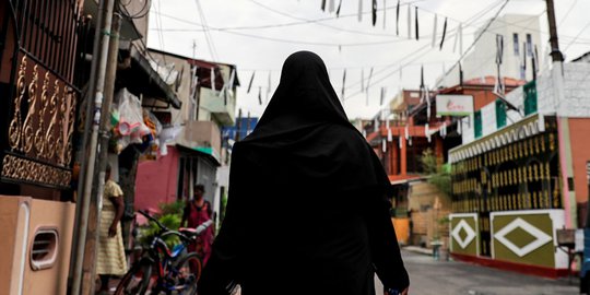 Sri Lanka Larang Perempuan Muslim Pakai Burka
