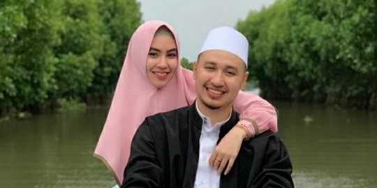 Kartika Putri Hamil, Begini Ekspresi Kebahagiaan Habib Usman Bin Yahya