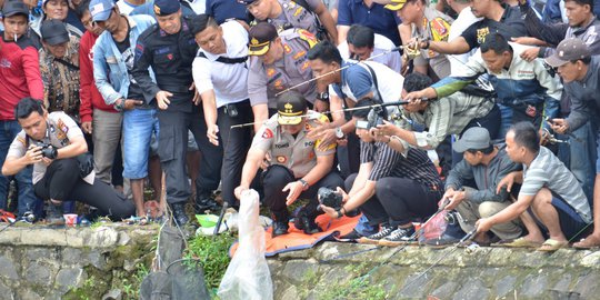 Rayakan May Day, Kapolda Banten Mancing Bareng Buruh