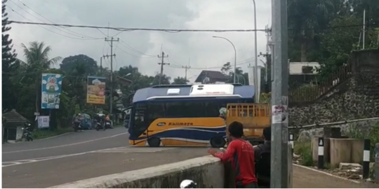 Guru dan Siswa Korban Kecelakaan Bus di Puncak Dirawat di RS Ciawi