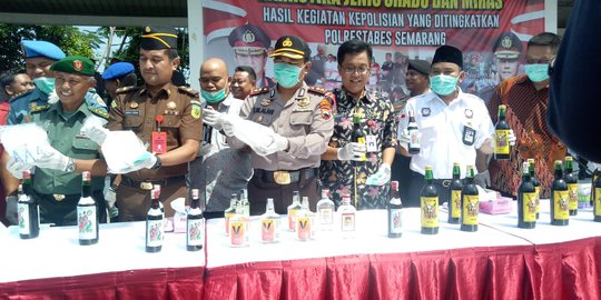 Jelang Ramadan, Polrestabes Semarang Musnahkan Miras dan Sabu