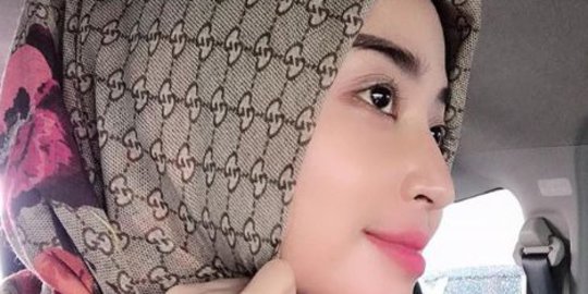 Dewi Perssik Lakukan ini Saat Rindu Pada Ayu Ting Ting dan Ruben Onsu