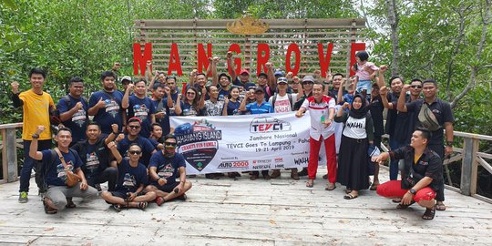 Komunitas TEVCI Tanam 500 Bibit Mangrove di Pulau Pahawang, Lampung