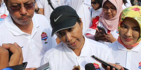 Menteri Rini Sebut Garuda Indonesia Akan Ikuti Aturan Tarif Batas Atas Baru