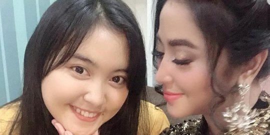 Dewi Perssik Cemas Lebby Wilayati Hilang Kabar