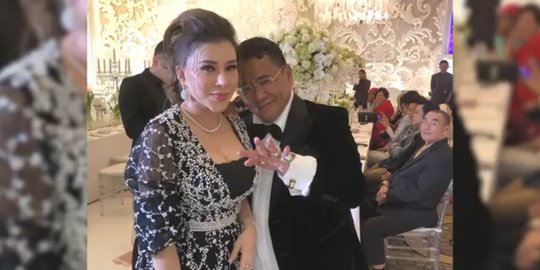 Hotman Paris Bongkar Harga Outfit Asprinya di Acara Syahrini, Harganya Bikin Melongo