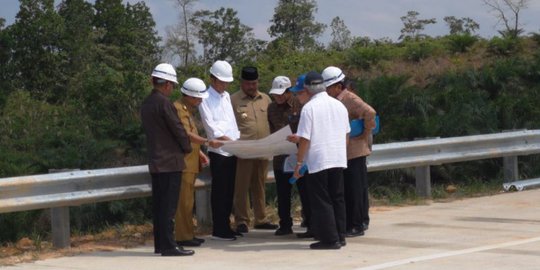 Jokowi Tinjau Bukit Soeharto, Salah Satu Calon Lokasi Ibu Kota Baru