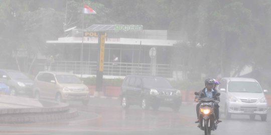 BMKG: Waspada Hujan Disertai Angin Kencang di Jaksel dan Jaktim