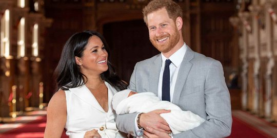 Putra Pangeran Harry & Meghan Markle Tak Dapat Gelar Bangsawan, Kenapa?