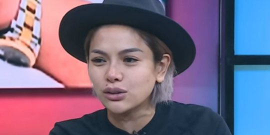 Nikita Mirzani: Tak Masalah Tanpa Sosok Suami yang Penting Kasih Anak Sudah Cukup