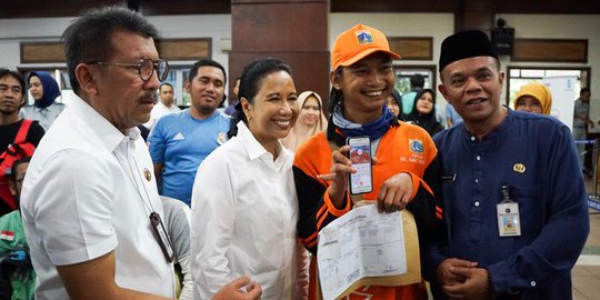 Soal Tiket Pesawat Mahal, Menteri Rini Dukung Menhub Turunkan Tarif Batas Atas