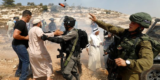 Tentara Israel Tembak Mati Warga Palestina Saat Unjuk Rasa di Jalur Gaza