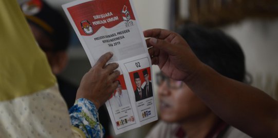 Saksi Parpol Protes Beda Hasil Pleno KPU Rohul Dengan C1