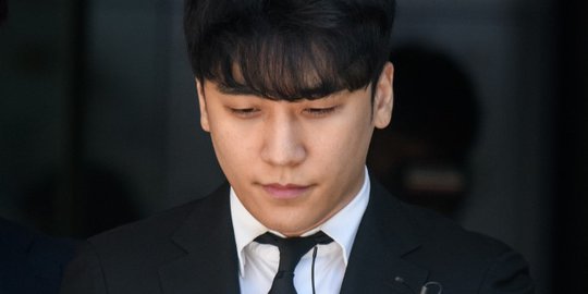 Seungri, Mantan Anggota Boyband Korea Ditahan Terkait Kasus Prostitusi