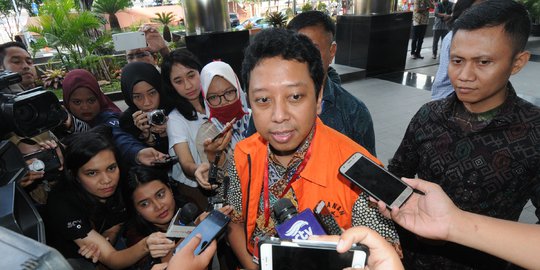 KPK Kembali Bantarkan Romahurmuziy ke RS Polri