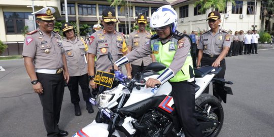 Ipda Tatang, Polisi Ganjal Tronton Rem Blong Dihadiahi Motor Dinas Baru