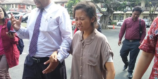 PRT di Bali Menangis Ceritakan Insiden Disiram Air Panas 2 Panci oleh Majikan