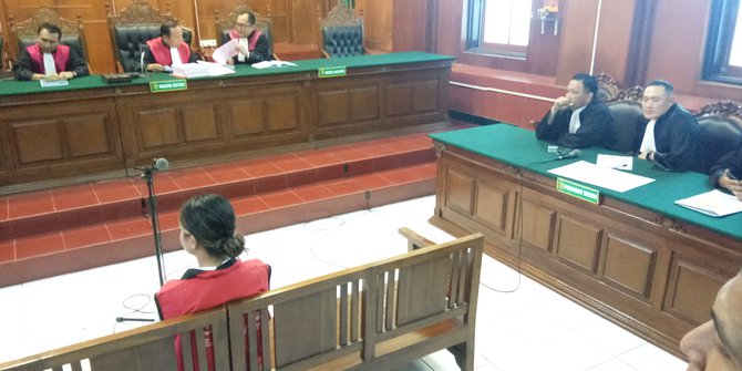 Jaksa Sodorkan 3 Ahli Di Sidang Prostitusi Vanessa Angel