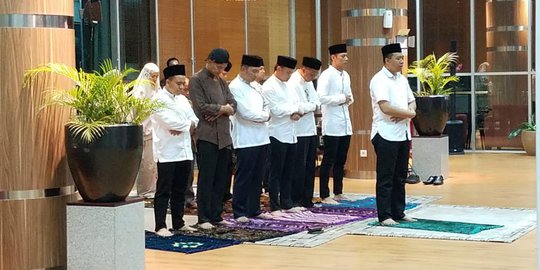 Gubernur NTB Zulkieflimansyah Jadi Imam Salat saat Pertemuan Tokoh Muda di Bogor
