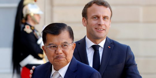 Presiden Prancis Sambut Hangat Wapres Jusuf Kalla Hadiri KTT Paris