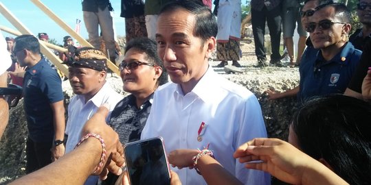 Presiden Jokowi Tinjau Pembangunan Kampung Bola International di Desa Kutuh Bali