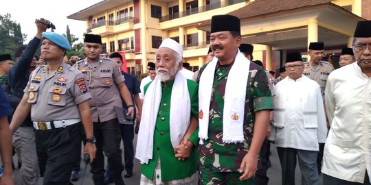 Di Hadapan Panglima TNI dan Wakapolri, Kapolda Banten Pastikan Situasi Kondusif