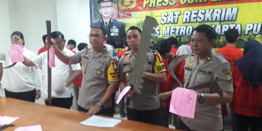 Pamit SOTR, 20 Remaja Ditangkap Bawa Golok, Celurit Hingga Parang