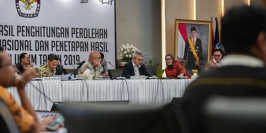 Rekapitulasi Papua Selesai, Jokowi Menang Selisih 2.710.361 Suara