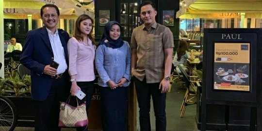 Foto Bareng Ayah dan Saudara Perempuan, Unggahan Suami Muzdalifah Jadi Sorotan