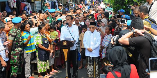Jokowi-Ma'ruf Sampaikan Pidato Kemenangan di Kampung Deret