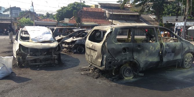 Kesaksian Warga Asrama Brimob, Massa Beringas Lempar Botol Isi Bensin