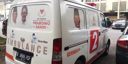 Ambulans Berlogo Partai Membawa Batu dan Uang Disita Polda Metro Jaya