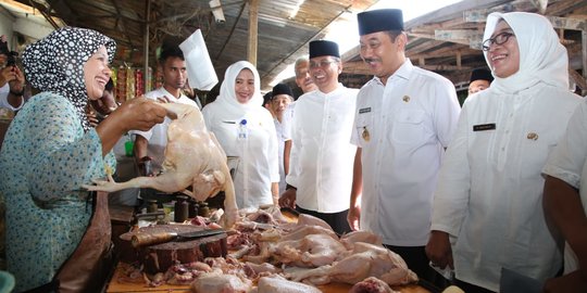 Blusukan di Pasar, Wabup Banyuwangi: Tidak Ada Kenaikan 