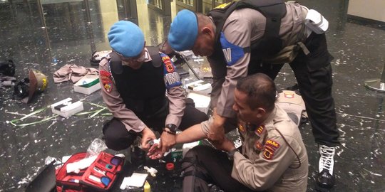 4 Polisi Luka Lemparan Beling dan Batu saat Amankan Aksi 22 Mei di Slipi